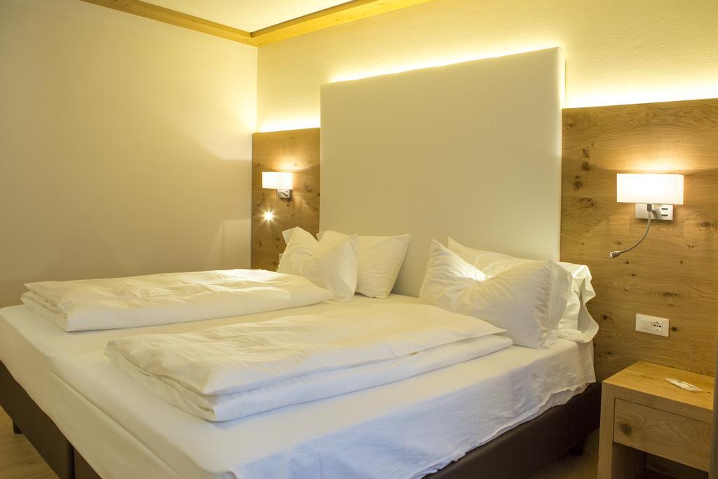 Hotel Collini بينْسولُ المظهر الخارجي الصورة