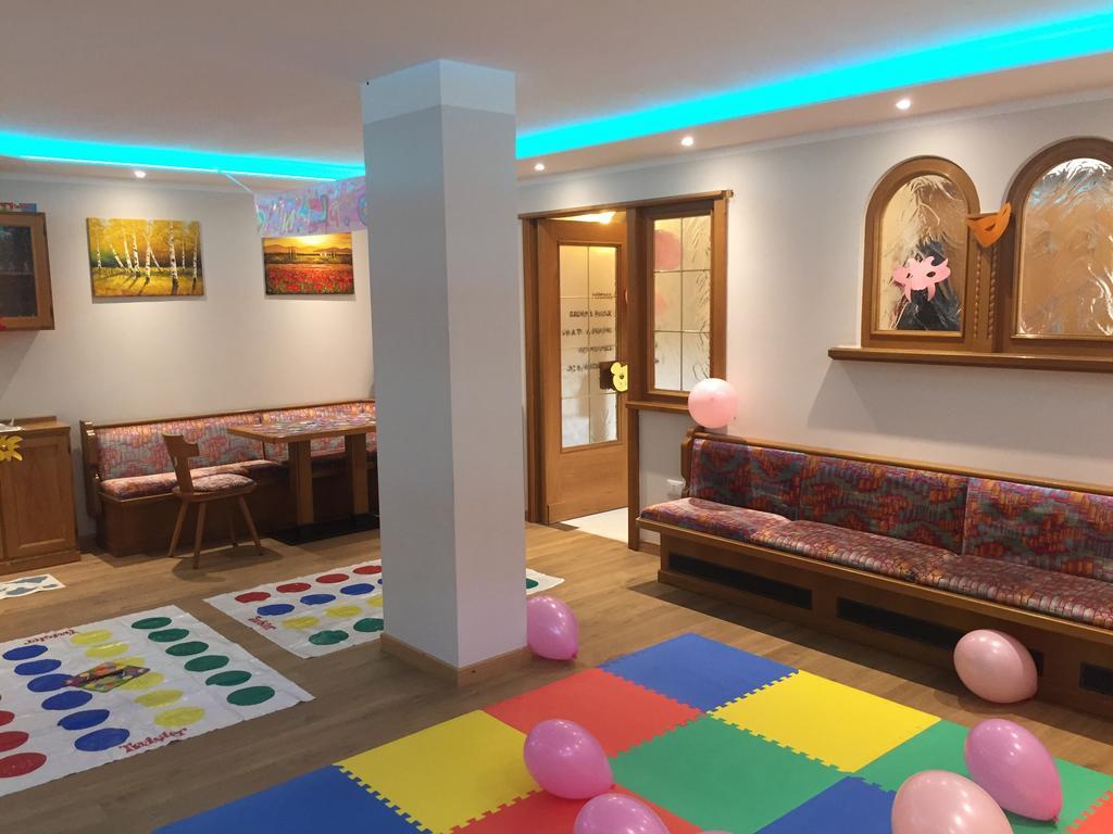 Hotel Collini بينْسولُ المظهر الخارجي الصورة