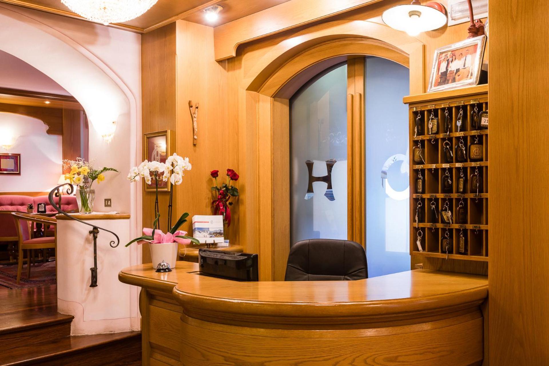 Hotel Collini بينْسولُ المظهر الخارجي الصورة